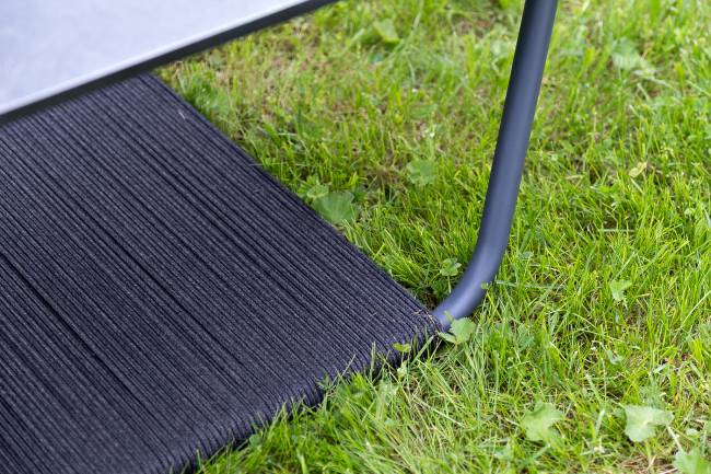 "Гранада" лаунж-зона из алюминия со столиком из HPL