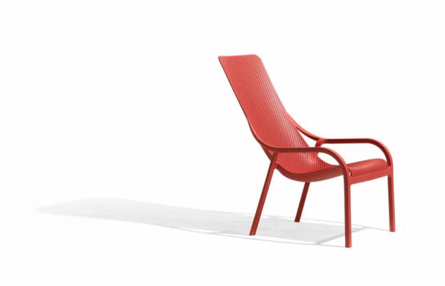 Лаунж-кресло пластиковое Net Lounge коралловый 615х900х990 мм