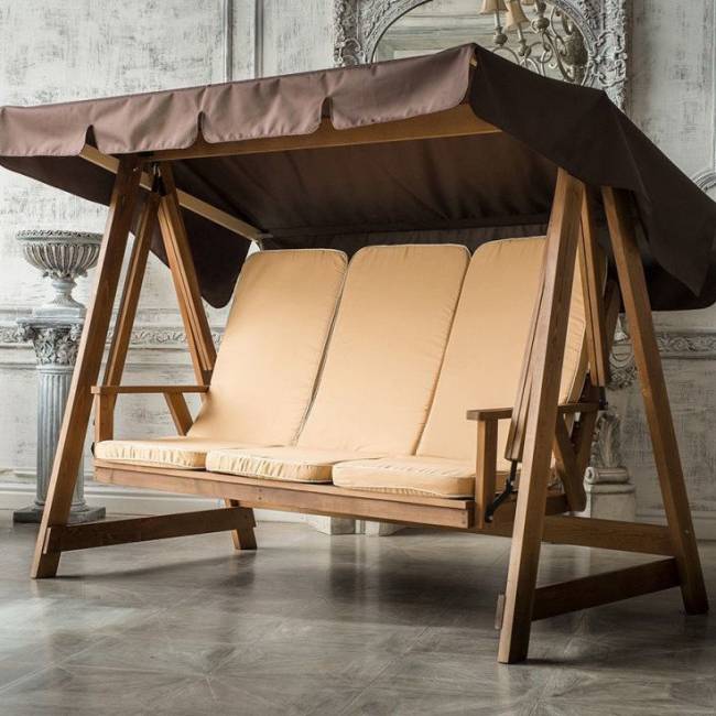 Качели из дерева "Floresta" Cappuccino (из лиственницы) 3-х местные Качели из дерева "Floresta" Cappuccino (из лиственницы) 3-х местные