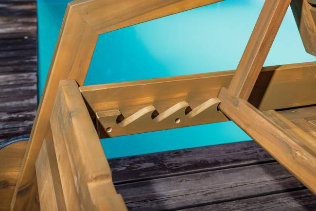 Комплект из 2-х шезлонгов PAOLO из акации и столика LUCIO